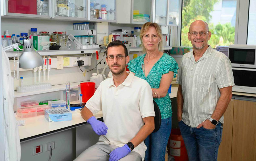 (g-d) Jacob Elkahal, Dr. Rachel Sarig and Prof. Eldad Tzahor